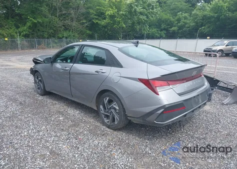 2025 Hyundai Elantra Sel Sport from USA, damaged, VIN KMHLM4DG8SU879979